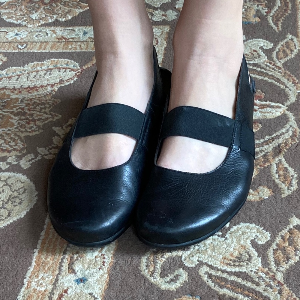 Mephisto leather slingback flat shoes